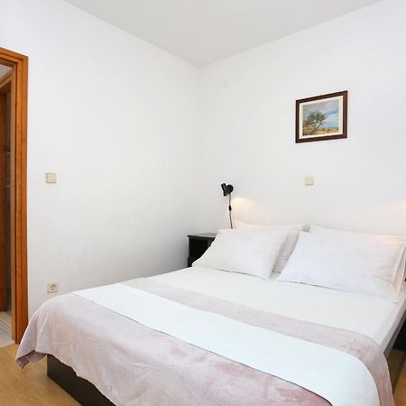 Apartments By The Sea Rastici, Ciovo - 11723 Trogir Rom bilde