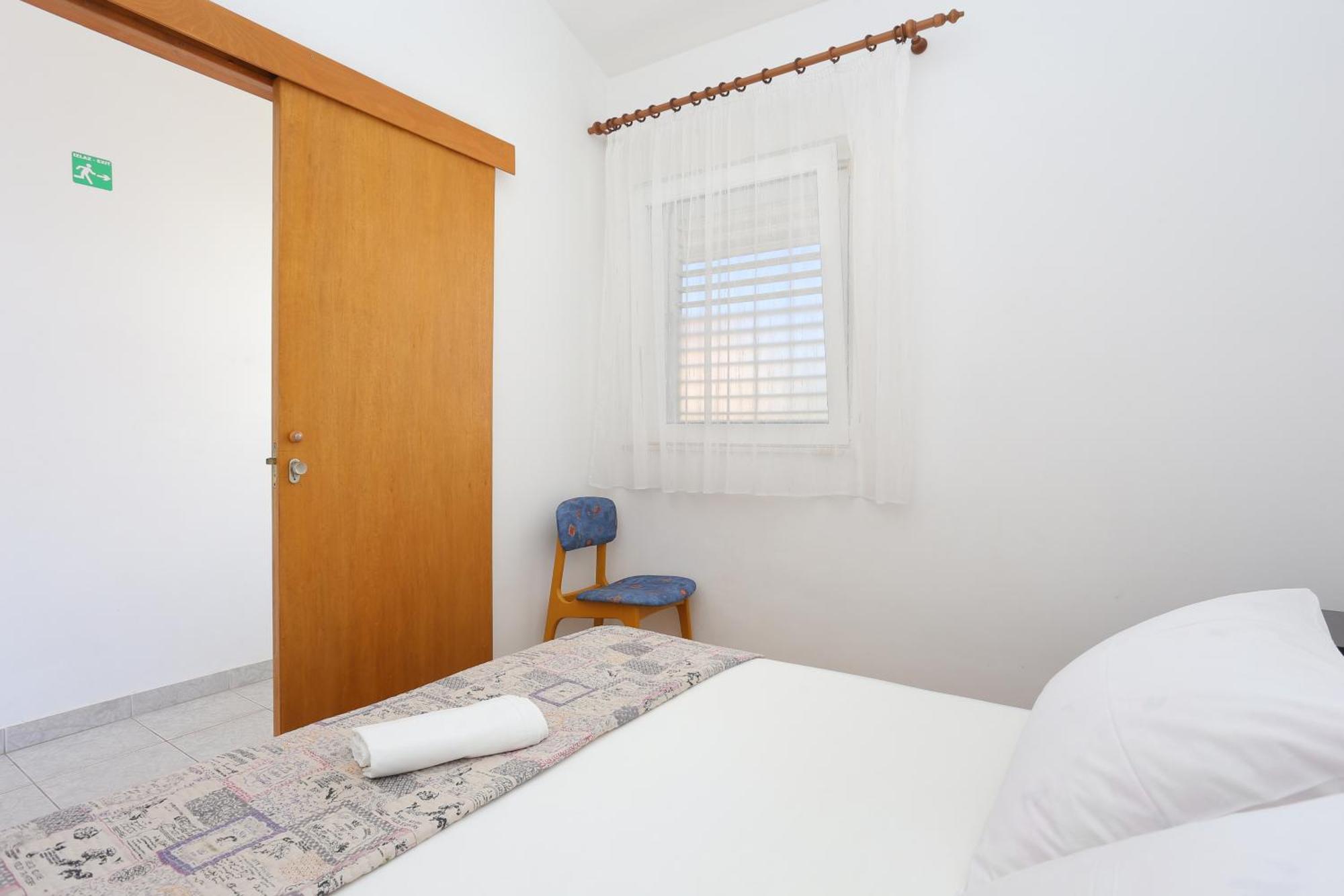 Apartments By The Sea Rastici, Ciovo - 11723 Trogir Rom bilde